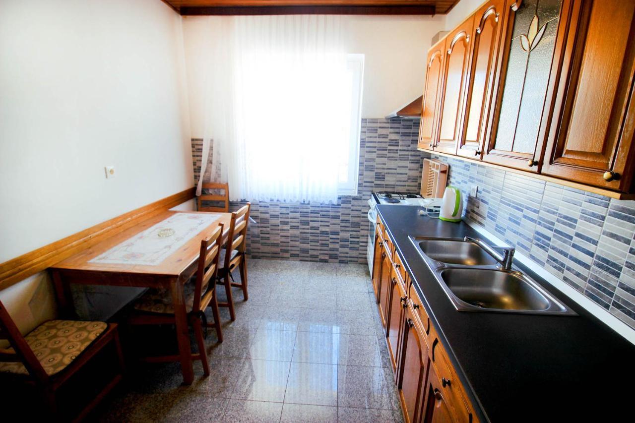 The Peaceful Vacation Apartment Metajna Exterior foto