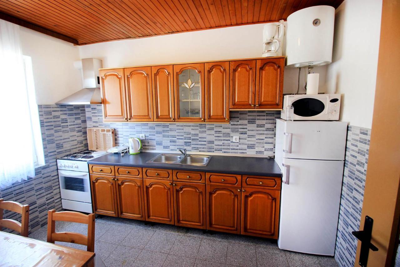 The Peaceful Vacation Apartment Metajna Exterior foto